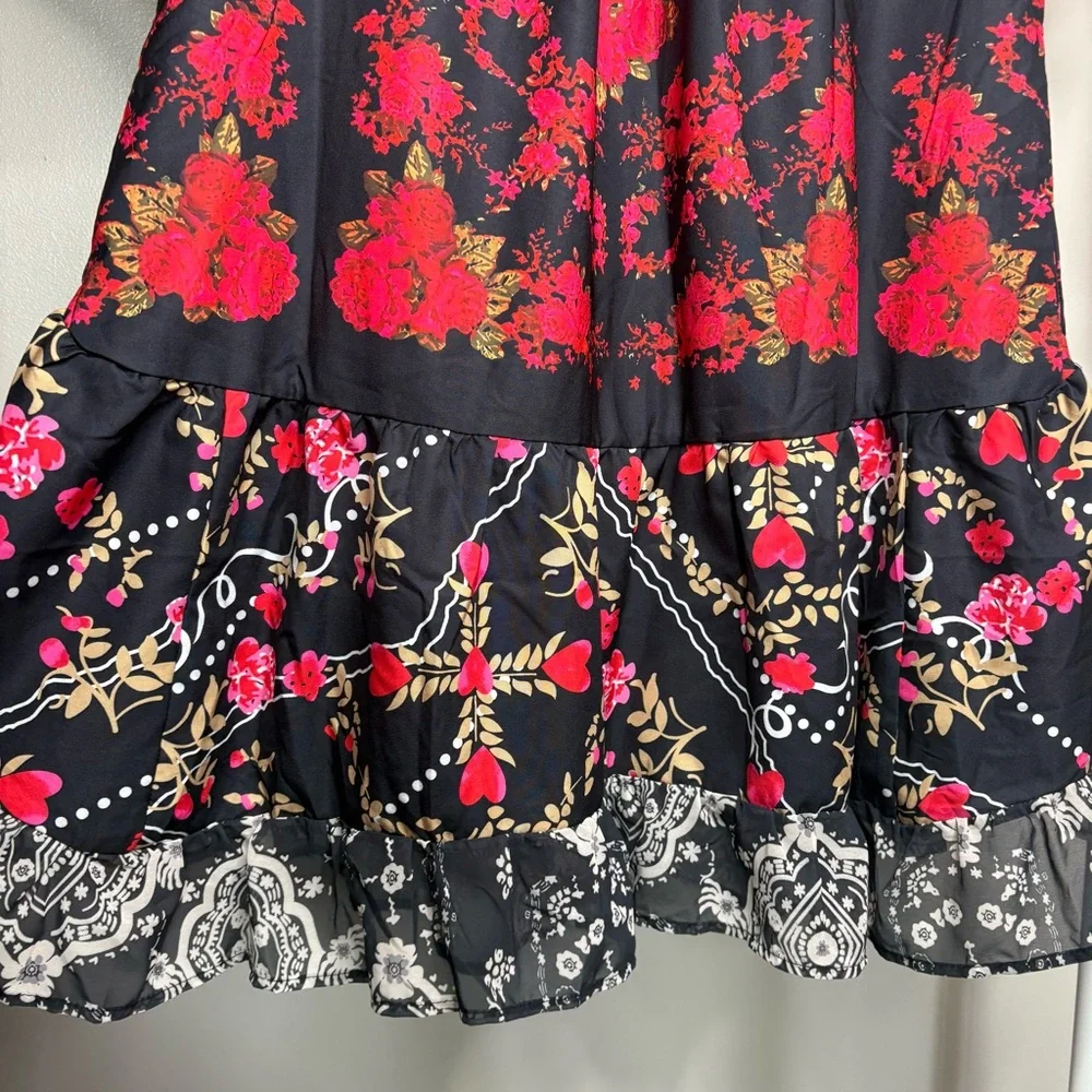 Floral V-Neck Boho Relaxed Fit Summer Dress Size Medium - Picture 7 of 8